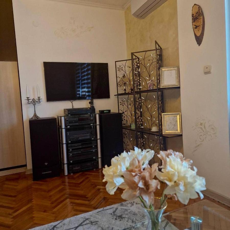 Z-Apartment In Tryavna Esterno foto