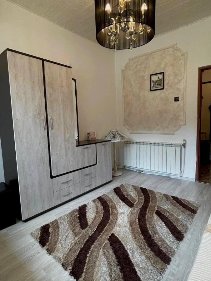 Z-Apartment In Tryavna Esterno foto