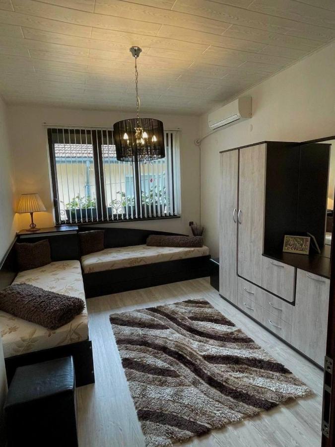 Z-Apartment In Tryavna Esterno foto